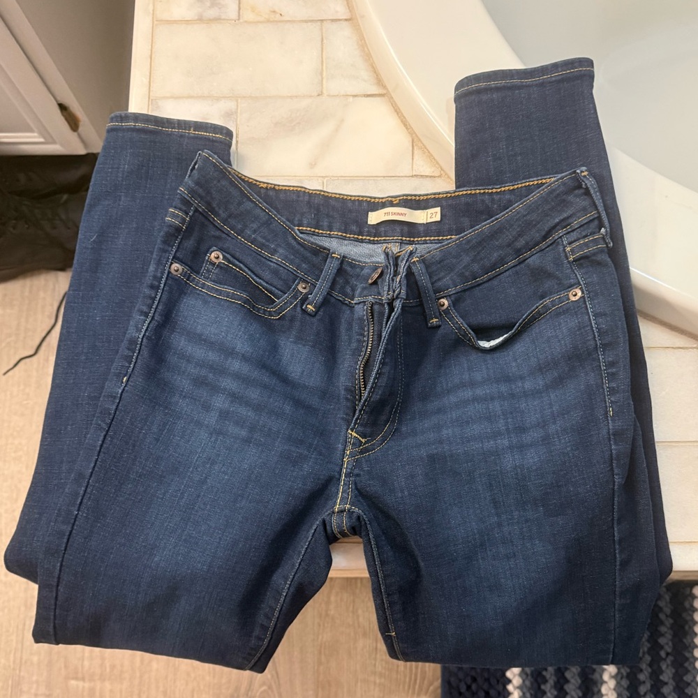 Levi's Women's Dark Blue Skinny Jeans